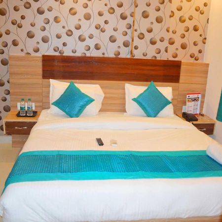Hotel O Alpha Stay Nowe Delhi Zewnętrze zdjęcie