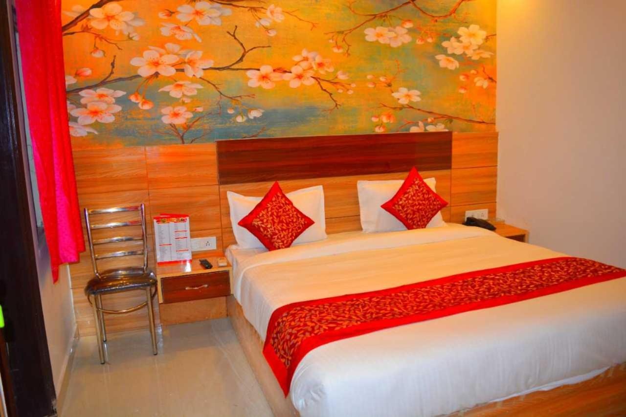 Hotel O Alpha Stay Nowe Delhi Zewnętrze zdjęcie